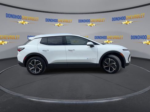 New 2026 Chevrolet Equinox EV LT image 12