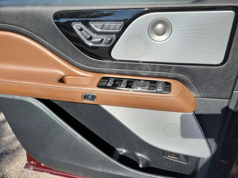 Used 2022 Lincoln Aviator Reserve w/ Equipment Group 201A image 20