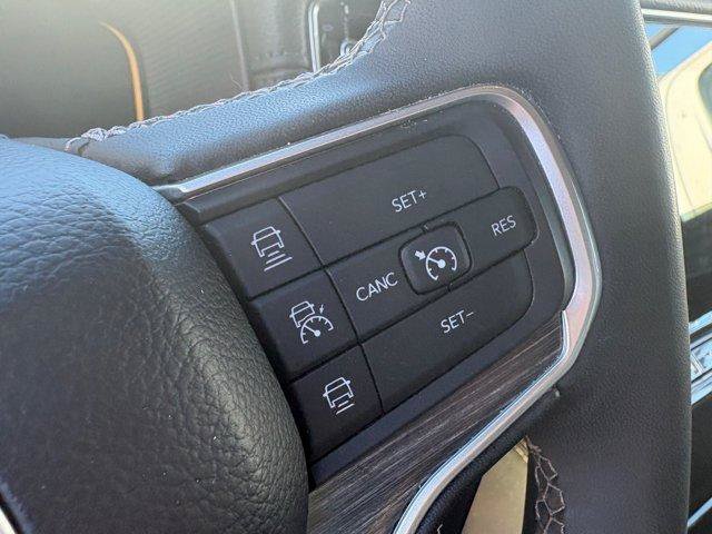 Used 2024 Jeep Wagoneer Series II w/ Flexible Seating Group RWD image 10