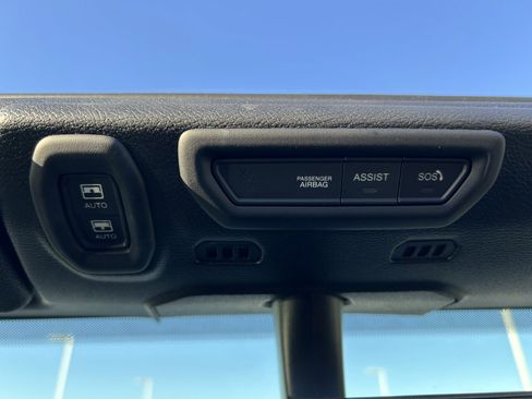 Used 2022 Jeep Wrangler Unlimited Sahara w/ Cold Weather Group image 34