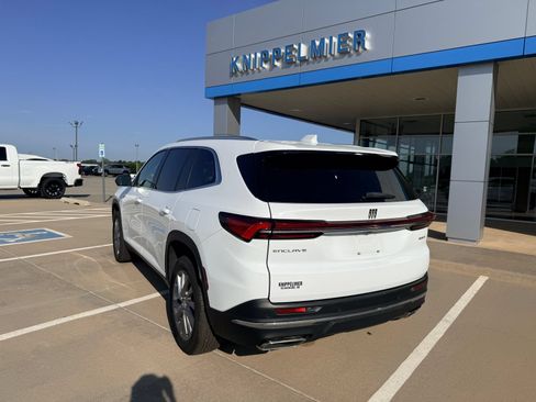 Used 2026 Buick Enclave Preferred FWD image 10