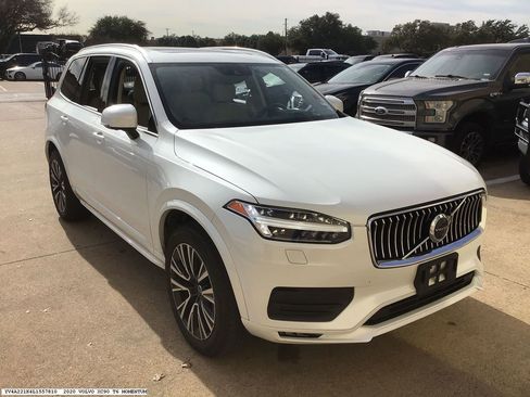 Used 2020 Volvo XC90 T6 Momentum image 6