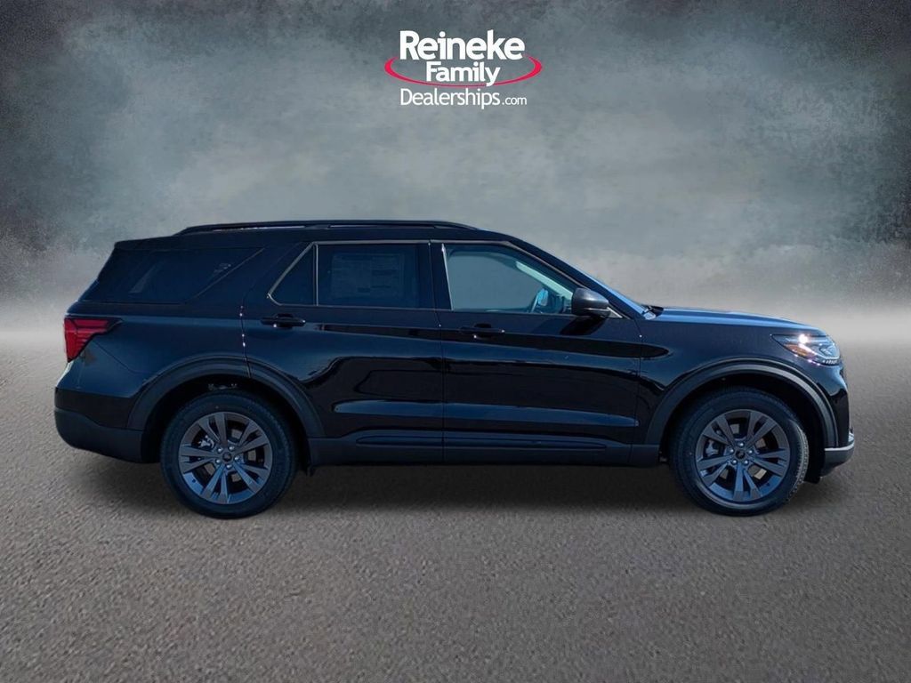 New 2026 Ford Explorer Active w/ Active Comfort Package AWD/4WD image 4