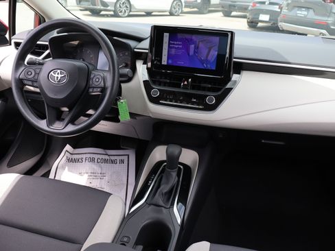 Used 2024 Toyota Corolla LE FWD image 13