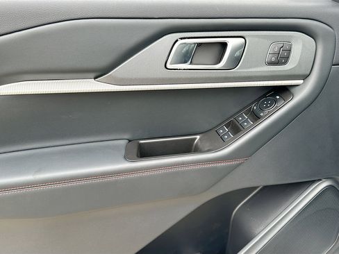 New 2026 Ford Explorer ST-Line w/ ST-Line Street Pack RWD image 13