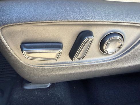 Used 2024 Toyota RAV4 Limited image 19