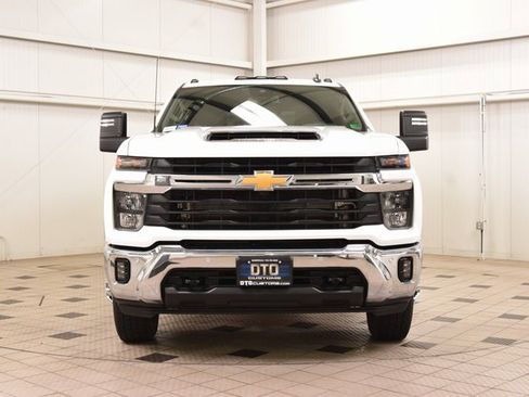 Used 2025 Chevrolet Silverado 3500 LT w/ All Star Edition image 2