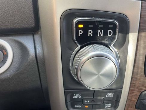 Used 2014 RAM 1500 Laramie w/ Convenience Group AWD/4WD image 34
