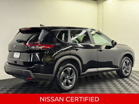 Certified 2025 Nissan Rogue SV AWD/4WD image 2