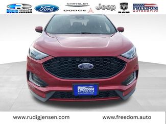 Used 2023 Ford Edge ST-Line w/ Class II Trailer Tow Package video 2