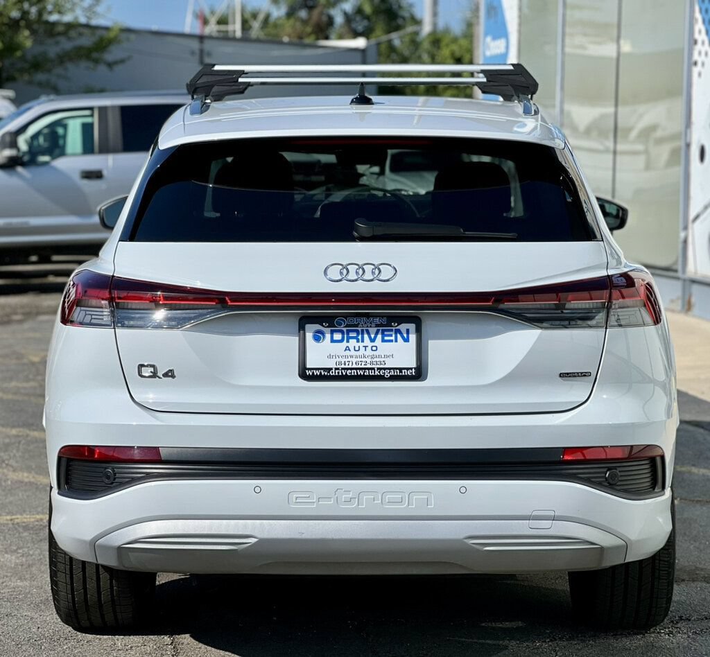 Used 2022 Audi Q4 e-tron Premium Plus w/ Premium Plus AWD/4WD image 5