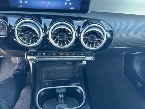 Used 2025 Mercedes-Benz CLA 250 4MATIC image 14