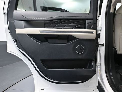 Used 2021 Ford Expedition Platinum image 39