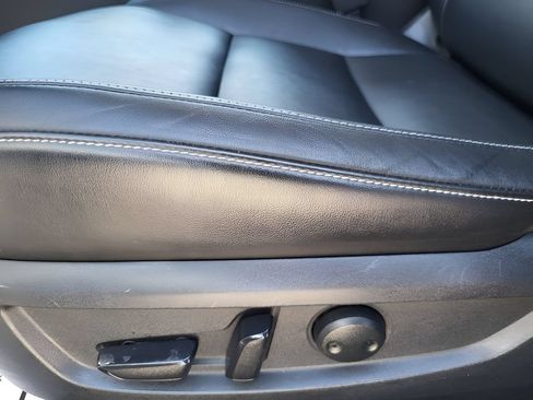 Used 2021 INFINITI QX50 Luxe w/ Accent Package AWD/4WD image 16