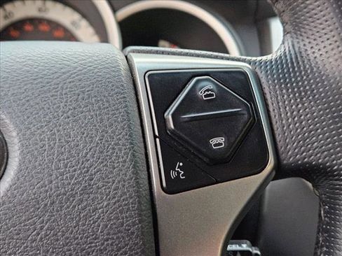 Used 2015 Toyota Tacoma PreRunner w/ SR5 Package image 14