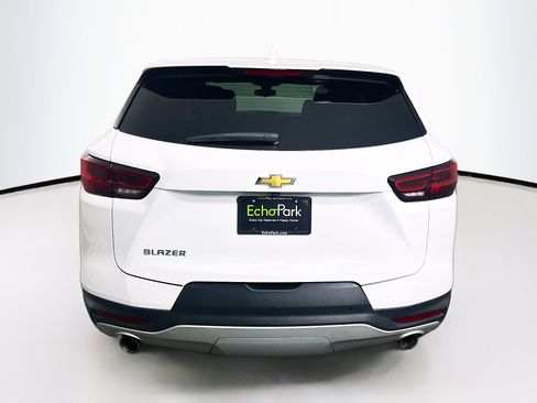 Used 2024 Chevrolet Blazer LT w/ Driver Confidence Package image 7