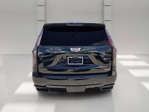Used 2023 Cadillac Escalade Sport Platinum RWD image 4