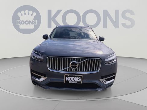 Certified 2023 Volvo XC90 B5 Plus w/ Protection Package Premier AWD/4WD image 4