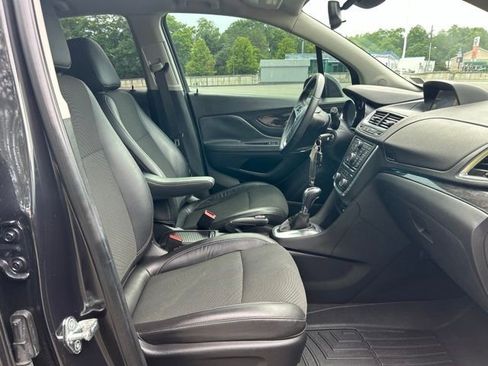 Used 2014 Buick Encore FWD image 22
