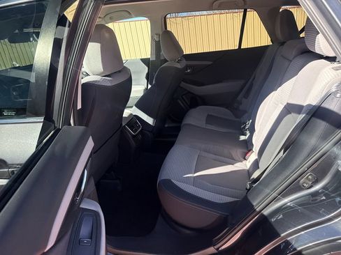Used 2023 Subaru Outback Premium AWD/4WD image 17