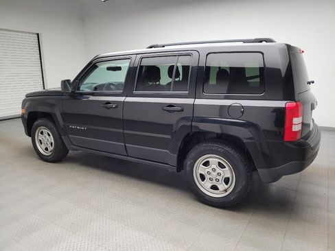 Used 2017 Jeep Patriot Sport w/ Power Value Group FWD image 3
