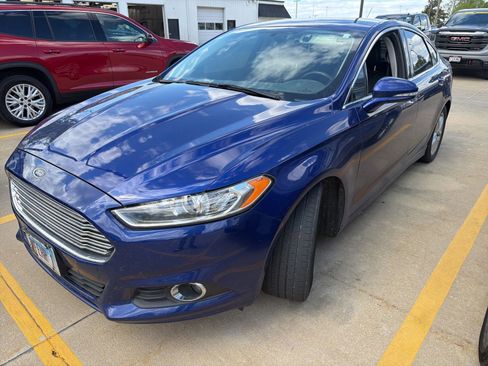 Used 2015 Ford Fusion SE w/ Equipment Group 202A FWD image 1