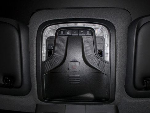 Used 2020 Mercedes-Benz Sprinter 2500 image 36