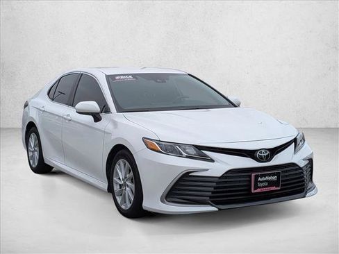 Used 2023 Toyota Camry LE FWD image 3