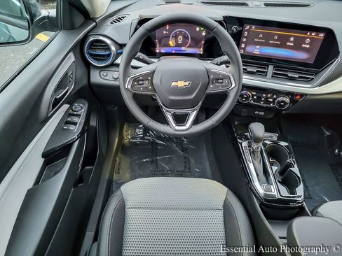 New 2026 Chevrolet Trax LT w/ LT Convenience Package image 10