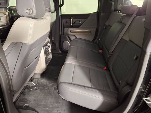 Used 2024 GMC Hummer EV 3X image 30