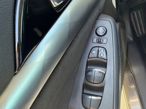 Used 2016 Nissan Maxima SR w/ Interior Lighting Package FWD image 19