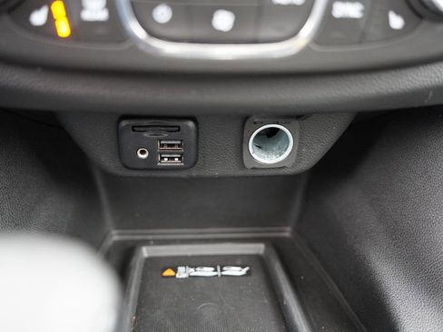 Certified 2023 Chevrolet Traverse Premier image 31