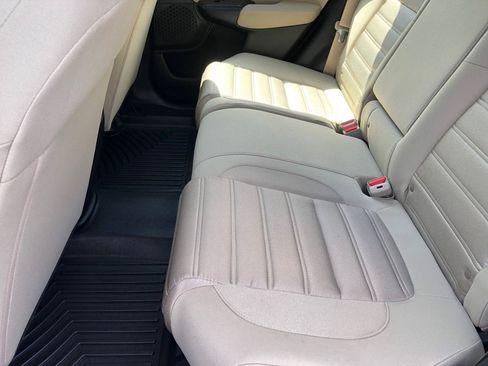 Used 2019 Honda CR-V LX image 21