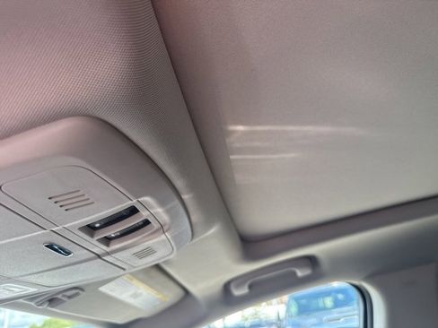 Used 2019 Buick Envision Premium w/ Driver Confidence Package image 23