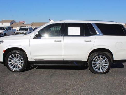 Used 2023 Cadillac Escalade Premium Luxury image 10