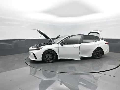 Used 2025 Toyota Camry XSE w/ Premium Plus Package image 44