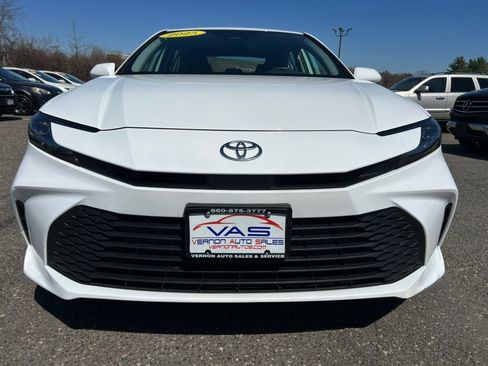 Used 2025 Toyota Camry LE FWD image 2