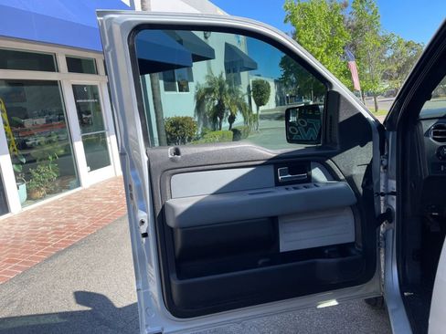 Used 2014 Ford F150 XLT w/ Equipment Group 302A Luxury image 19