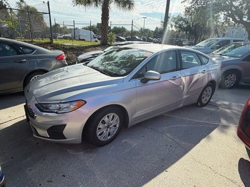Used 2019 Ford Fusion S FWD image 6