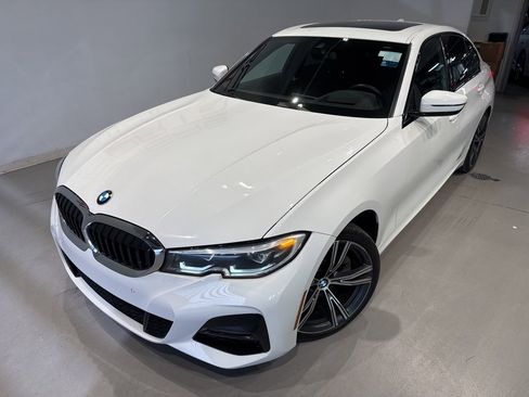 Used 2021 BMW 330i xDrive Sedan w/ M Sport Package image 6
