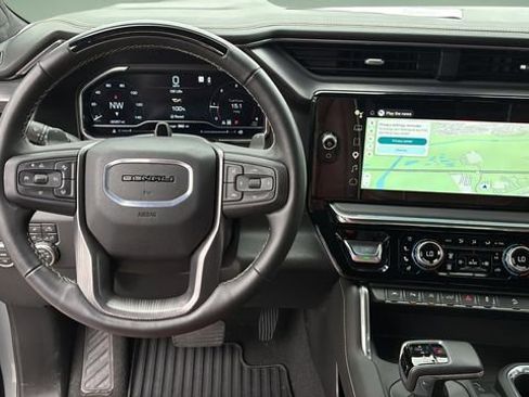 Used 2025 GMC Sierra 1500 Denali Ultimate AWD/4WD image 9