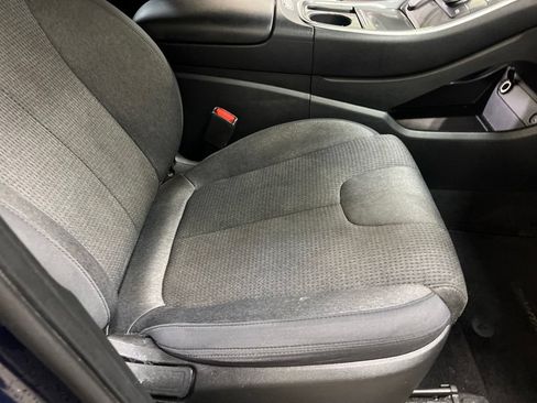 Used 2023 Hyundai Santa Fe SE w/ Cargo Package FWD image 34