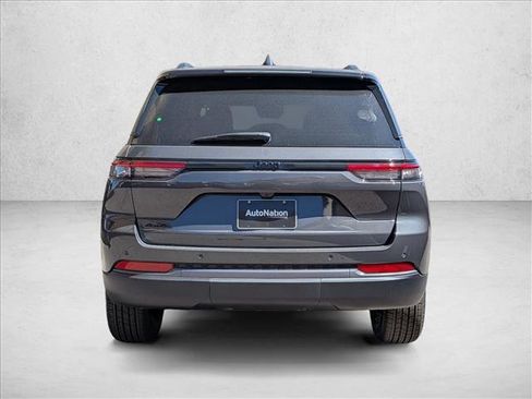 New 2026 Jeep Grand Cherokee Altitude AWD/4WD image 8