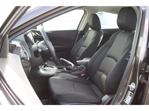 Used 2014 MAZDA MAZDA3 i Touring image 8