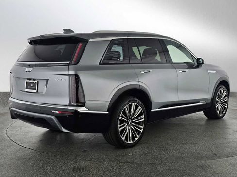 New 2026 Cadillac Vistiq Premium Luxury w/ LPO, Floor Liner Package image 3