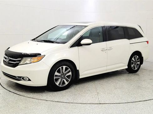 Used 2016 Honda Odyssey Touring image 3