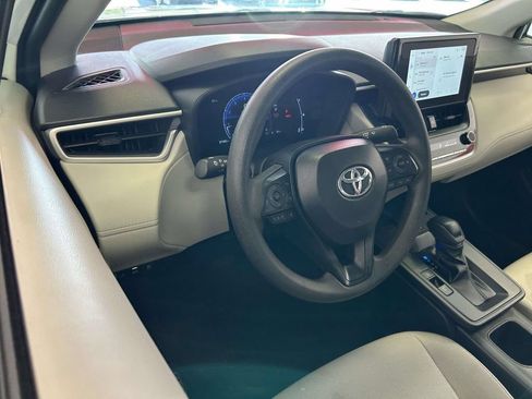 Used 2026 Toyota Corolla Cross L FWD image 12