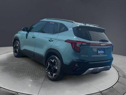 Used 2024 Kia Seltos EX AWD/4WD image 3