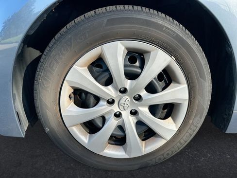 Used 2024 Toyota Corolla LE FWD image 10