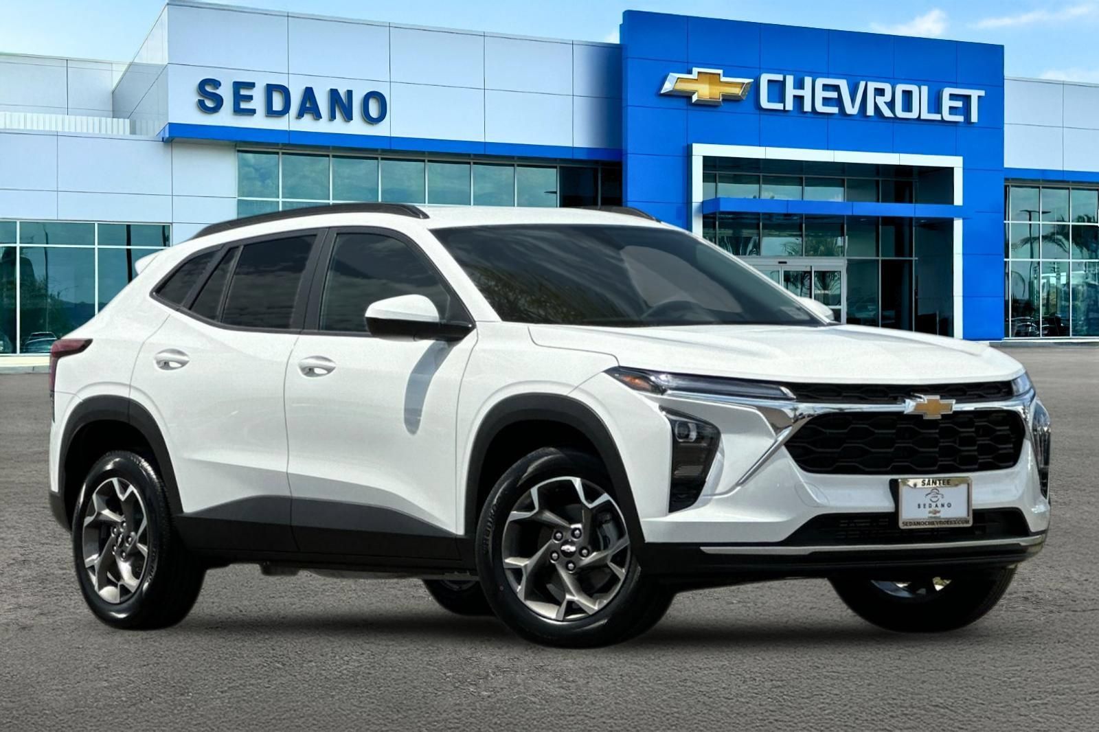 New 2026 Chevrolet Trax LT FWD image 2